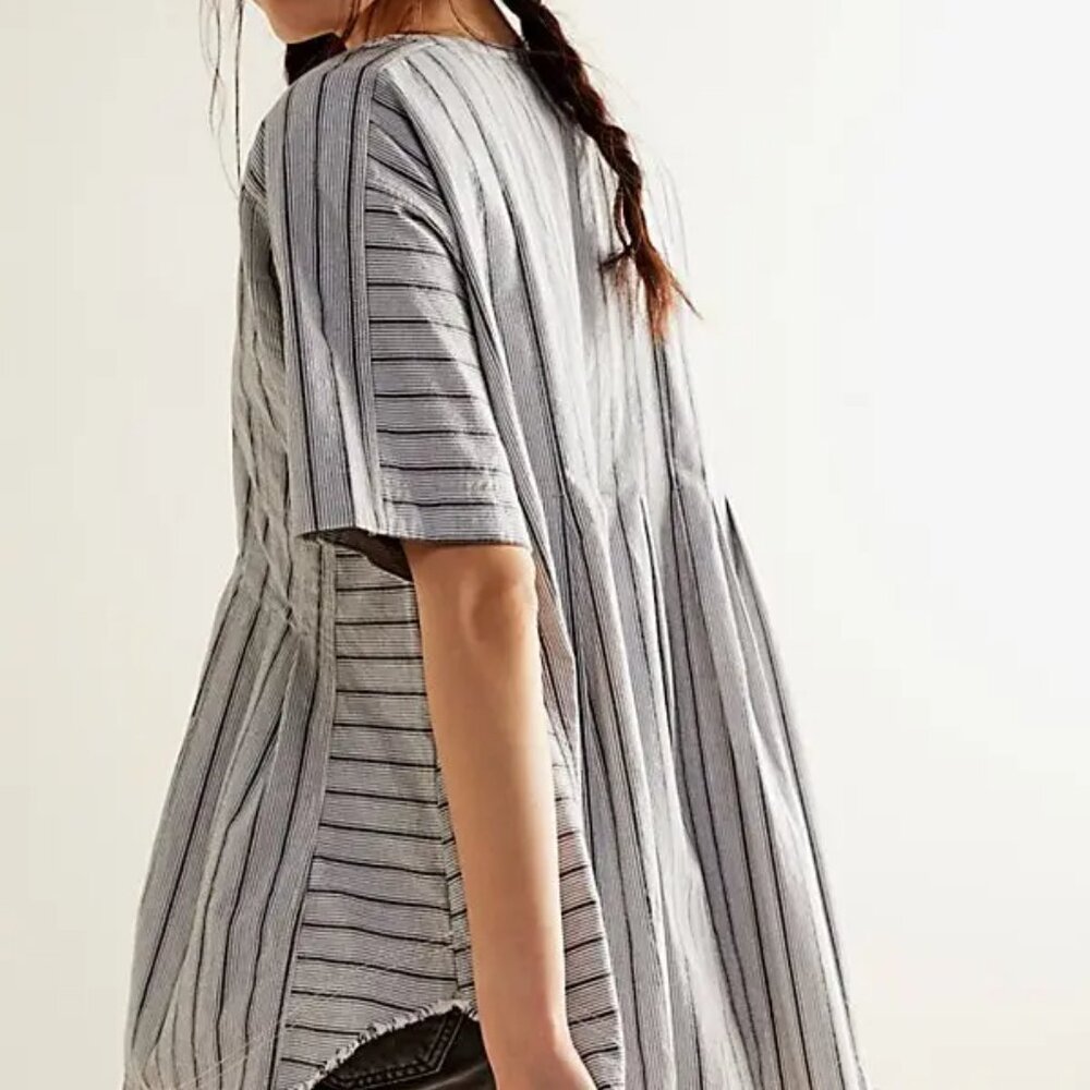 NEW FREE PEOPLE  We The Free Sammi Babydoll Top - Black and White Combo Size S